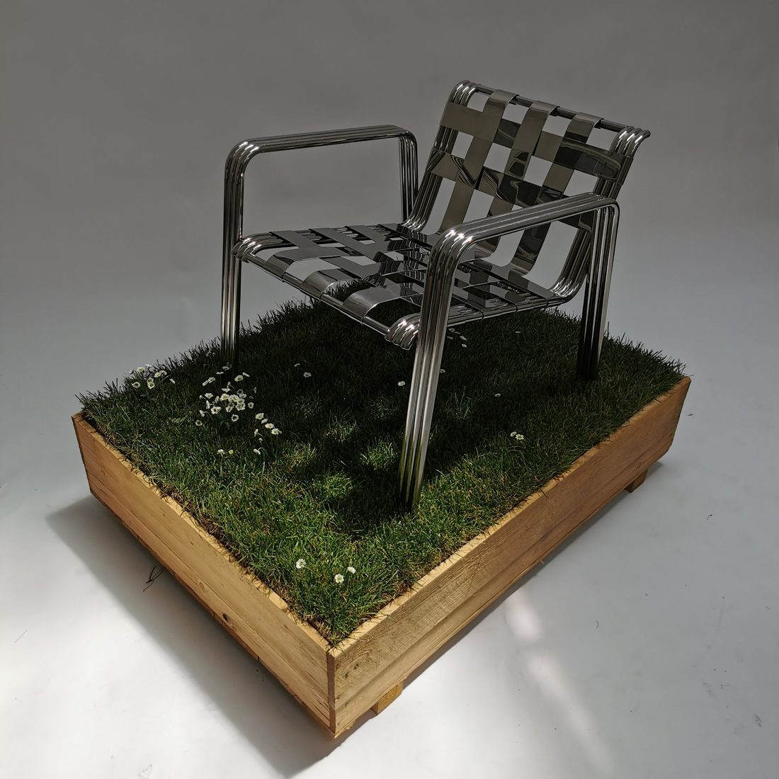 Trespade, on grass
